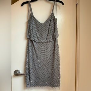 Beautiful, sequined dress in light grey!